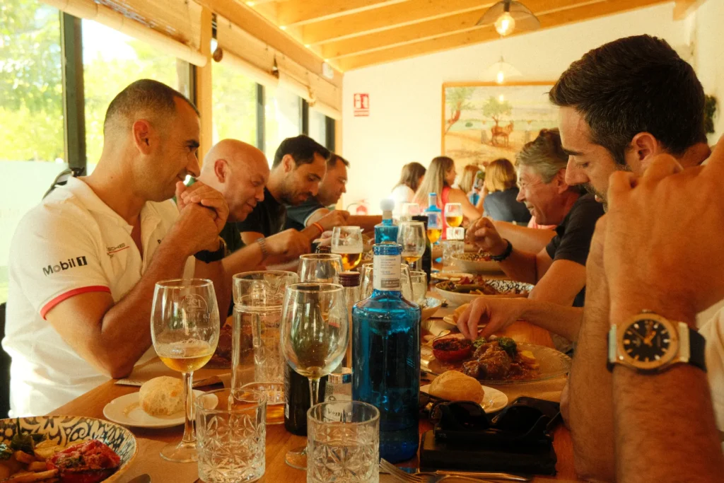 Comida de la ruta en la ruta RX03 El Santuario de Road Experience, ruta en coche deportivo por Alicante