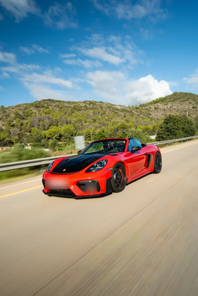 Porsche 718 Spyder RS en ruta en la ruta RX03 El Santuario de Road Experience, ruta en coche deportivo por Alicante